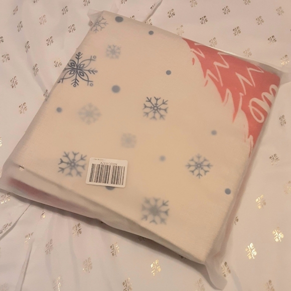 NEW Set of 4 Red & Blue Christmas Pillowcovers - snowman, trees **SO CUTE** - Picture 9 of 9